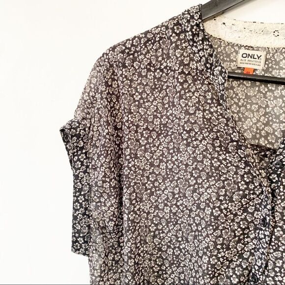 Only Noelle Semi Sheer Black & White Print Blouse - Picture 3 of 6